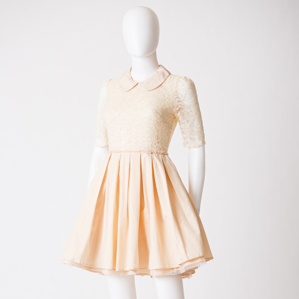 🆕Alice Moon Vintage inspired cream lace